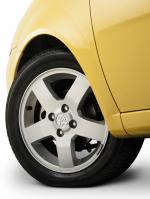 Holden Barina 5-Door 2005 года